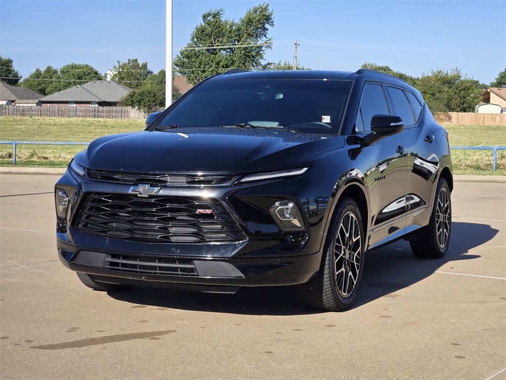 2023 Chevrolet Blazer RS photo 3