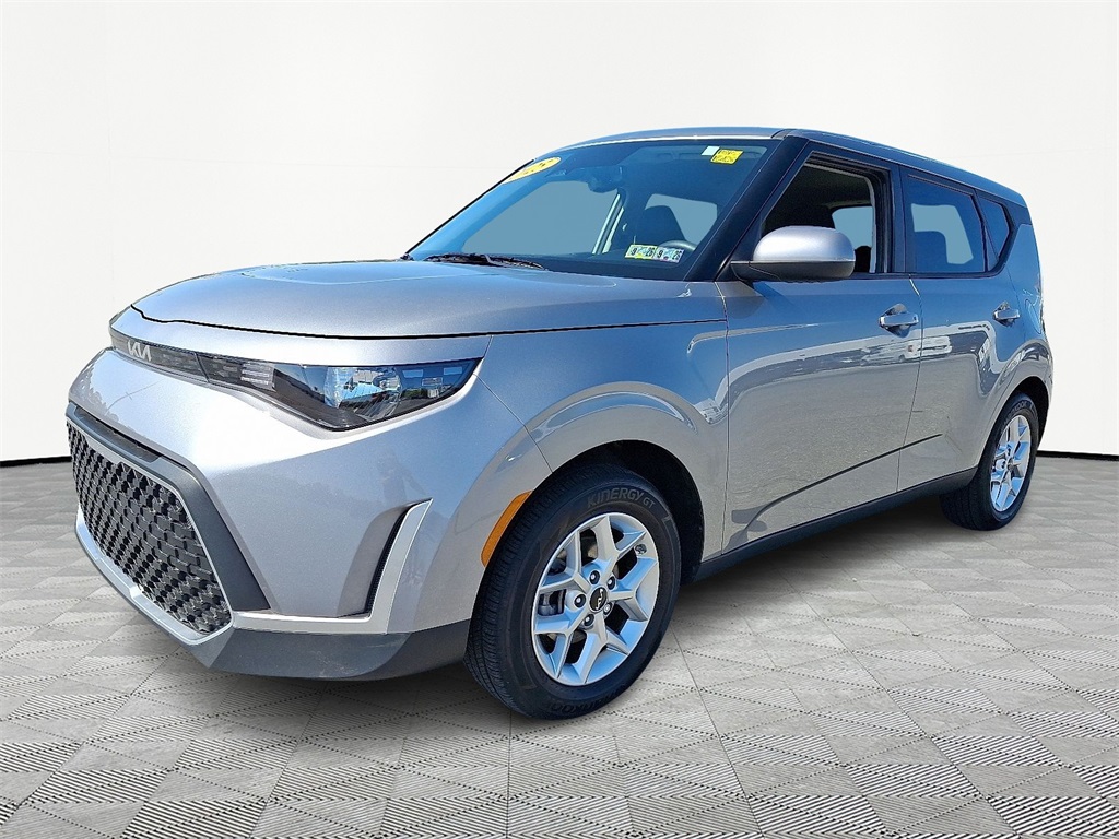 2025 Kia Soul S photo 3