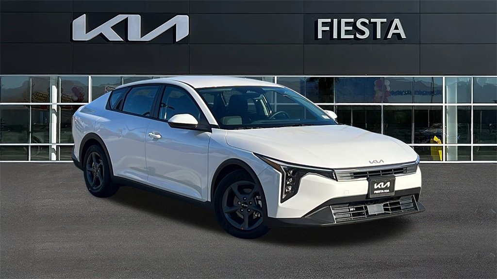 2025 Kia K4 LXS's photo