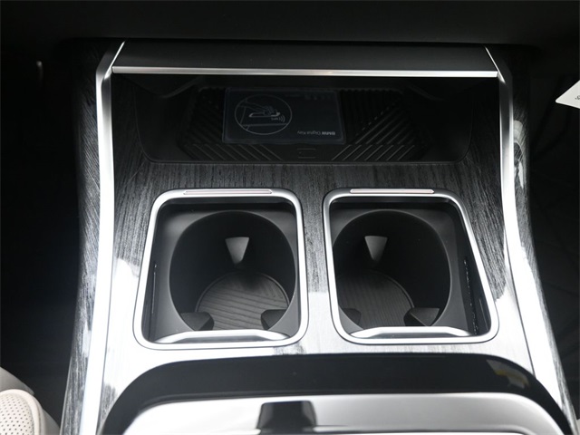 2025 Bmw 740i photo 4