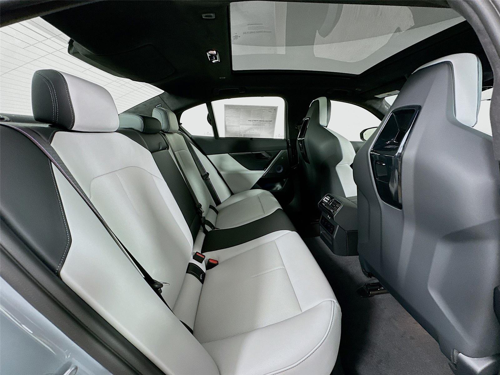 2026 Bmw M5 5 photo 27
