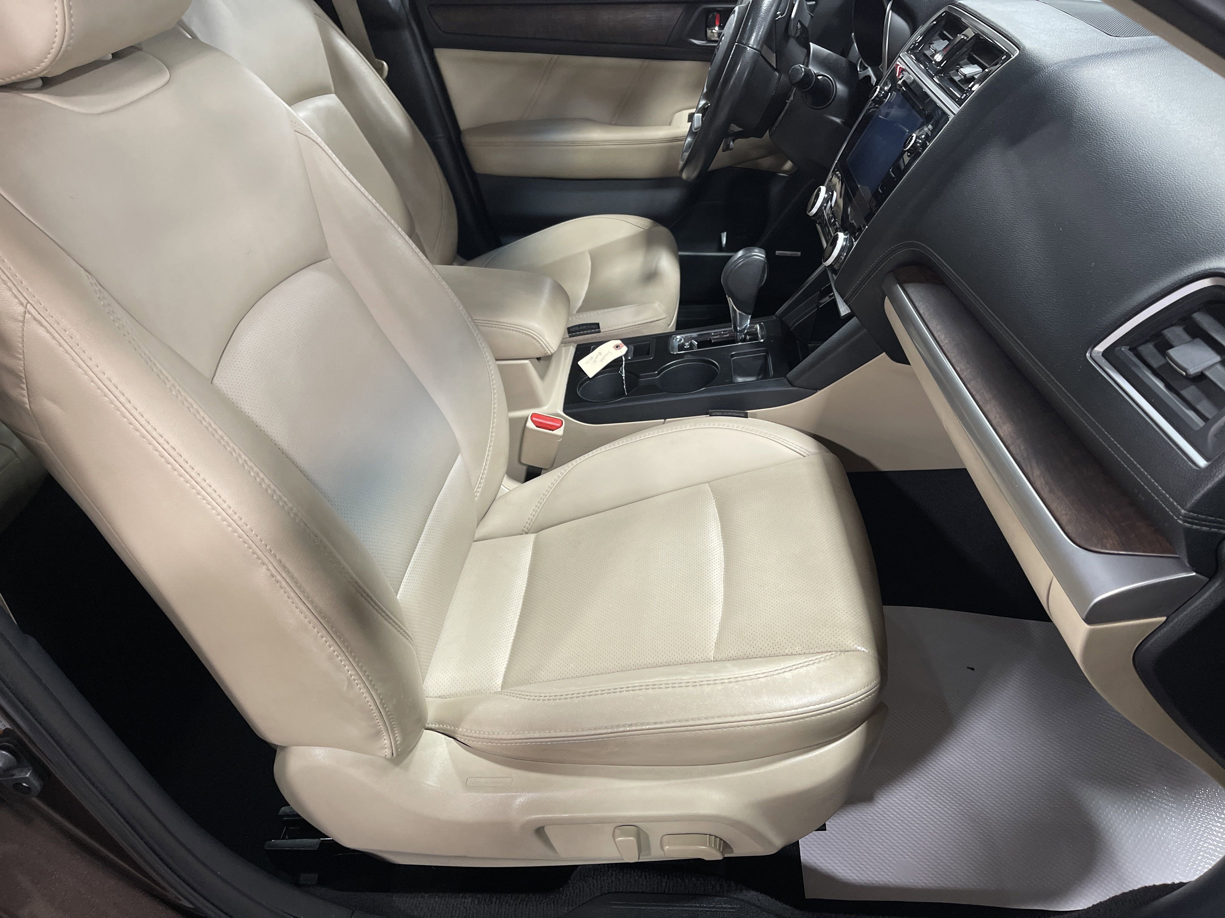 2019 Subaru Outback Limited photo 8