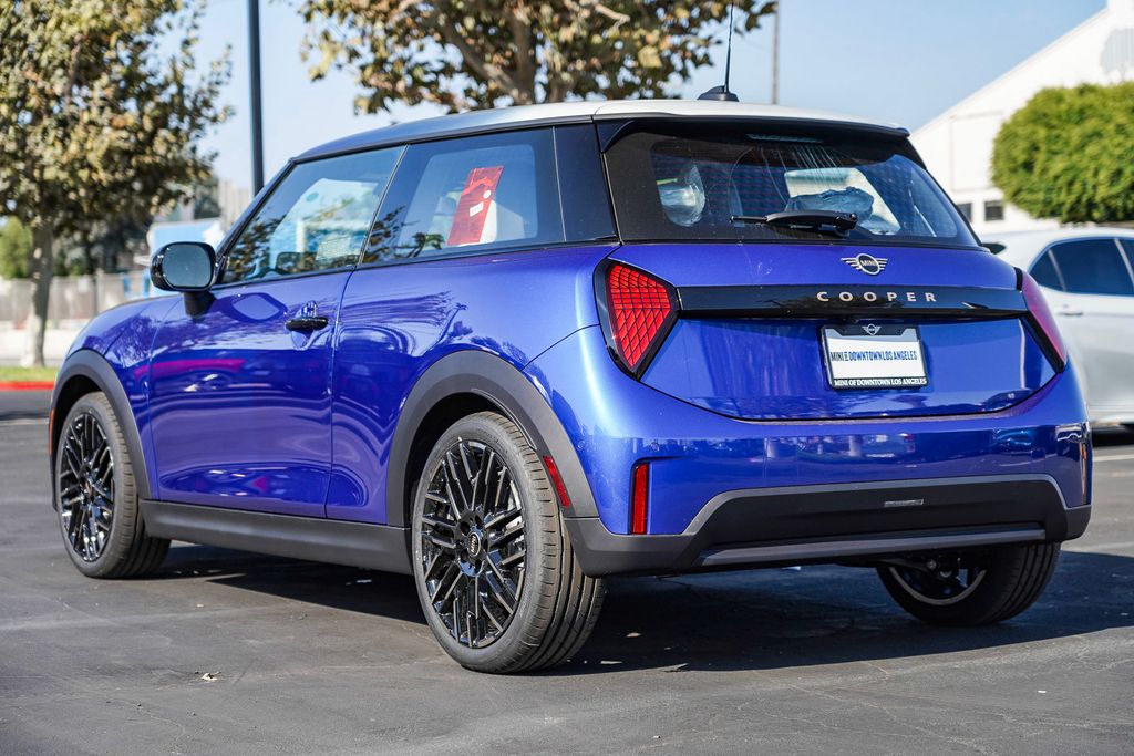 2025 Mini Cooper Hardtop 2 Door Iconic photo 4