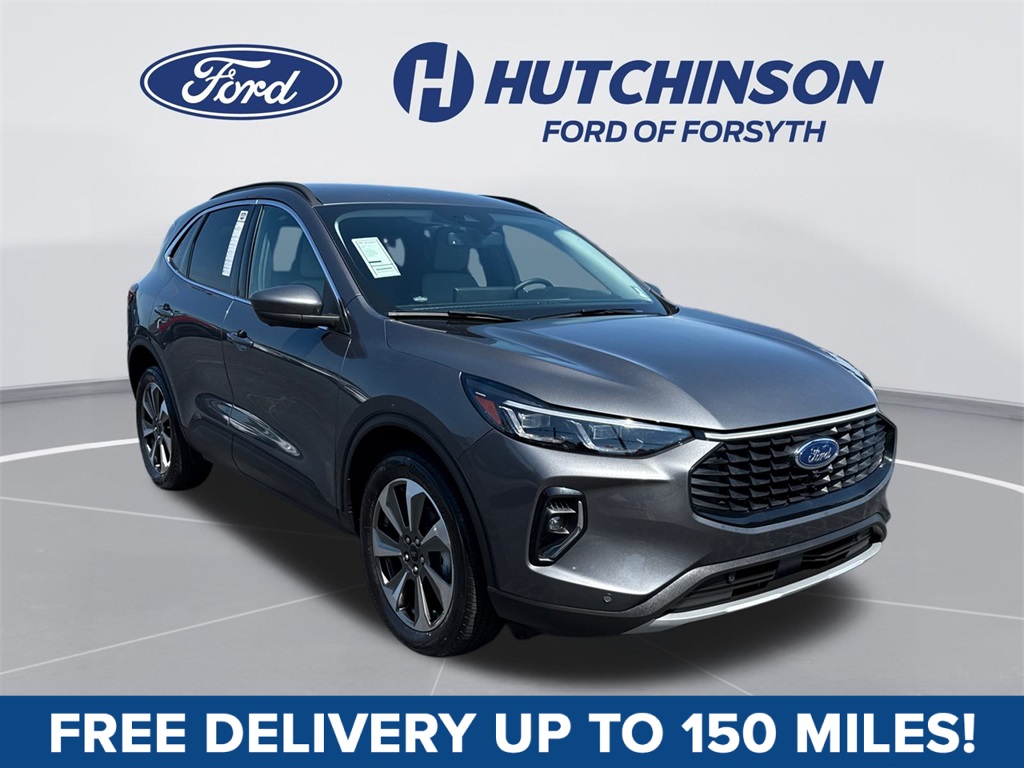 2023 Ford Escape Platinum's photo