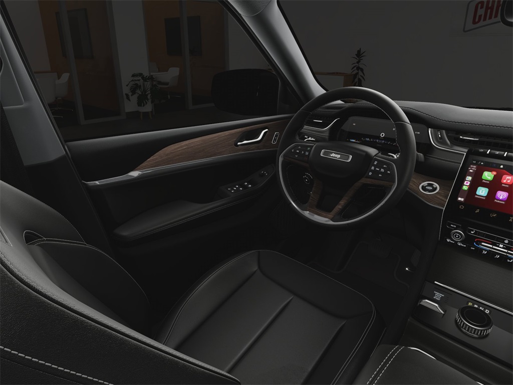 2025 Jeep Grand Cherokee Limited photo 10
