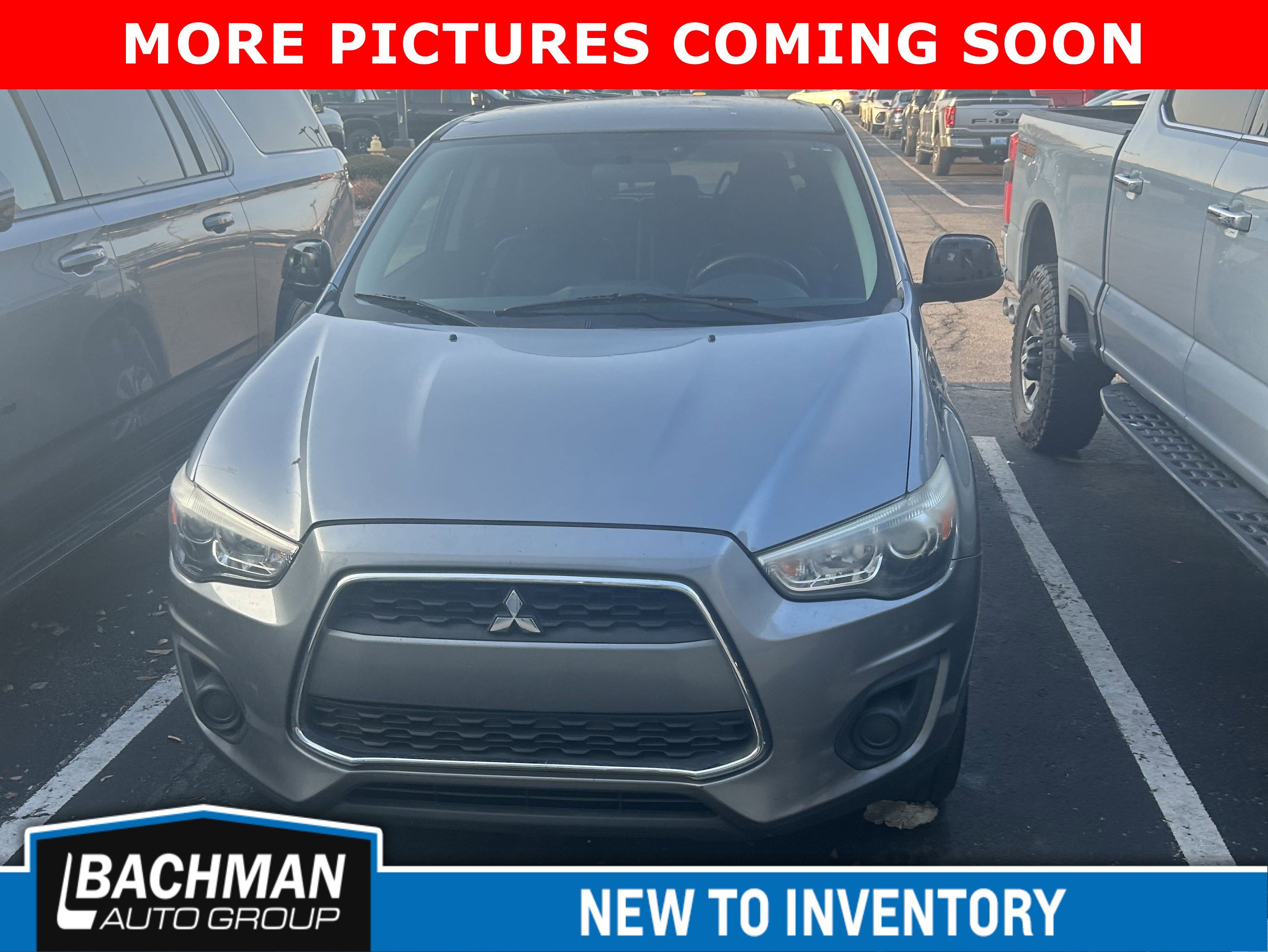 2014 Mitsubishi Outlander Sport ES's photo