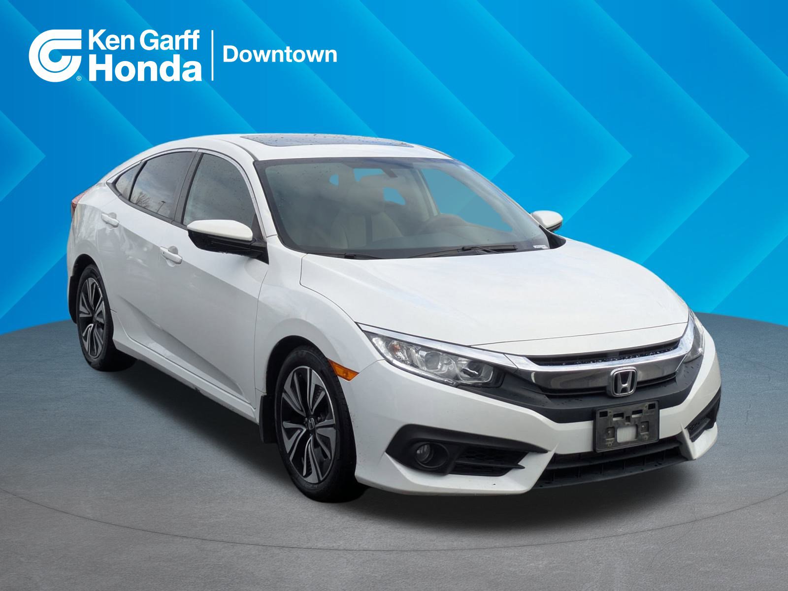 2017 Honda Civic EX-T's photo