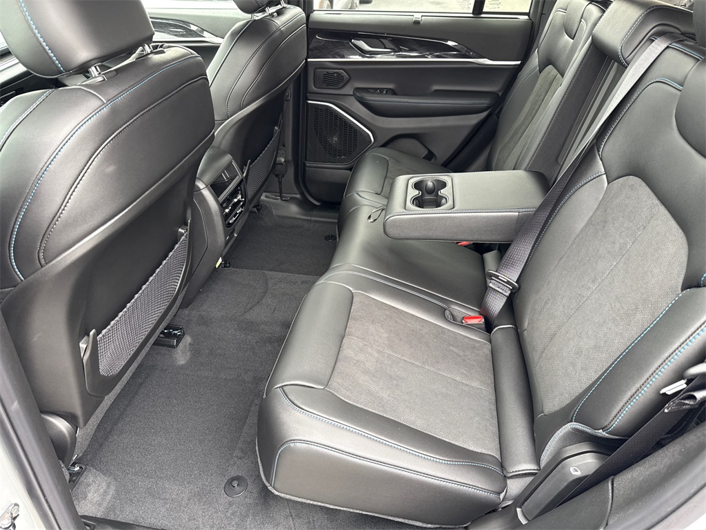 2025 Jeep Grand Cherokee Trailhawk 4xe photo 18