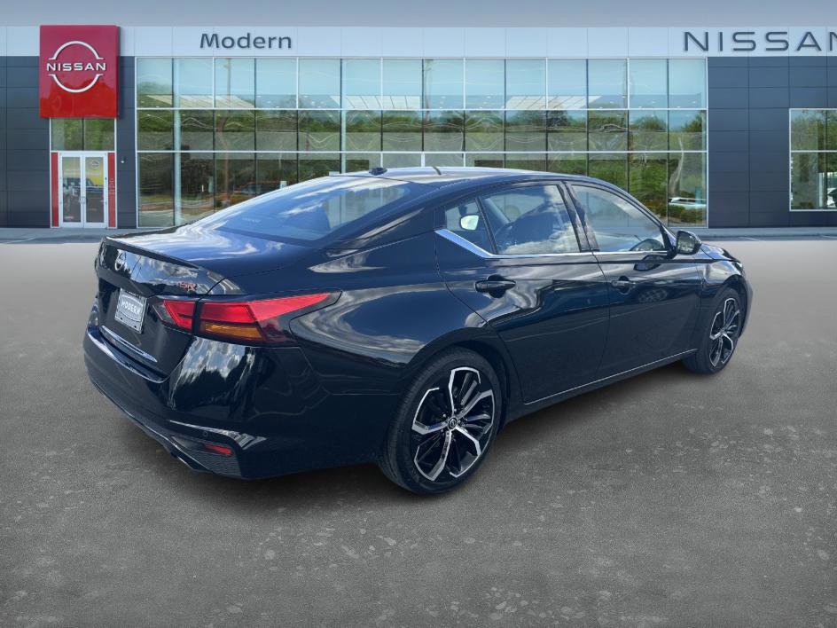 2024 Nissan Altima 2.5 SR photo 5