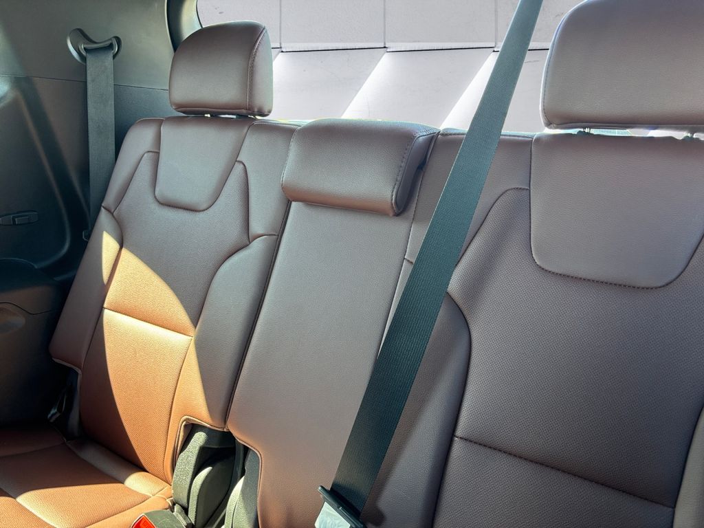 2024 Kia Telluride EX photo 29