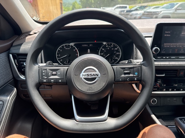 2021 Nissan Rogue SV photo 22