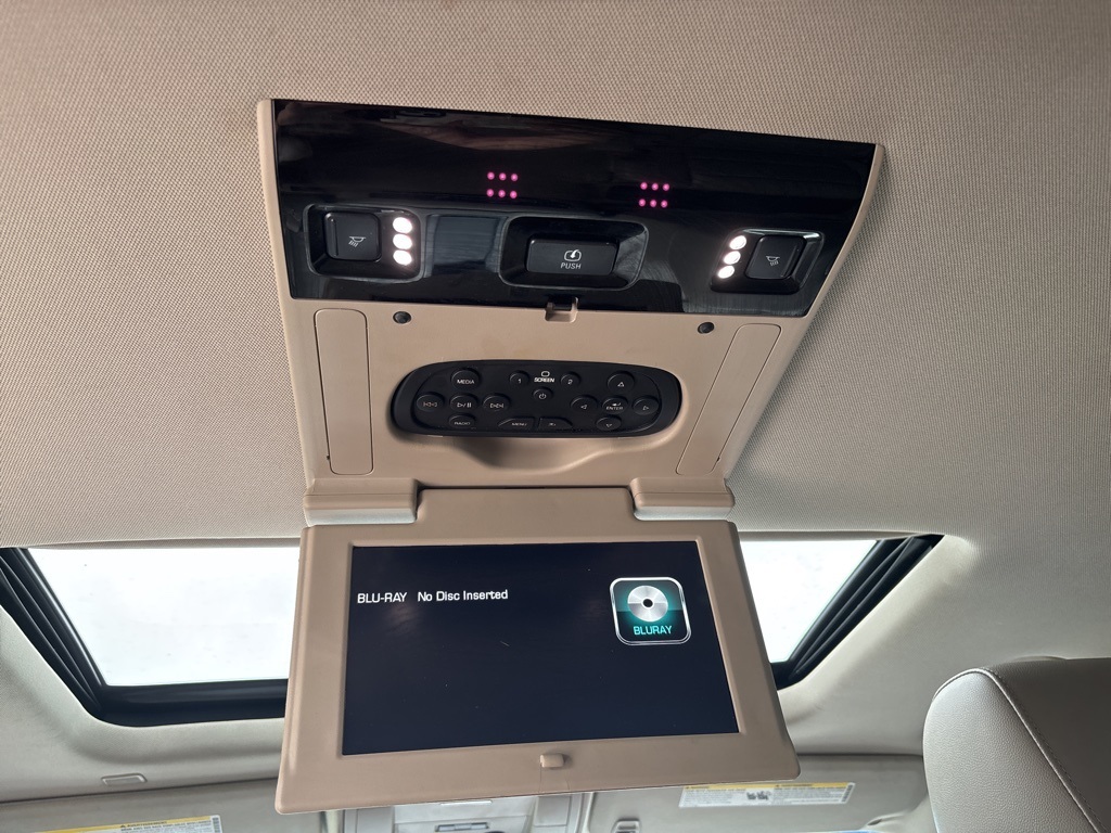 2018 Gmc Yukon SLT photo 32