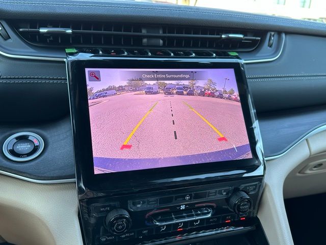 2025 Jeep Grand Cherokee Limited photo 25