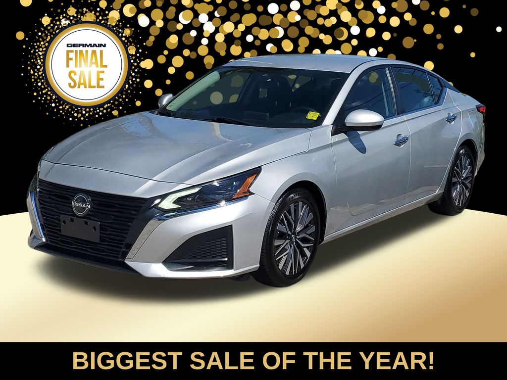 2023 Nissan Altima SV's photo