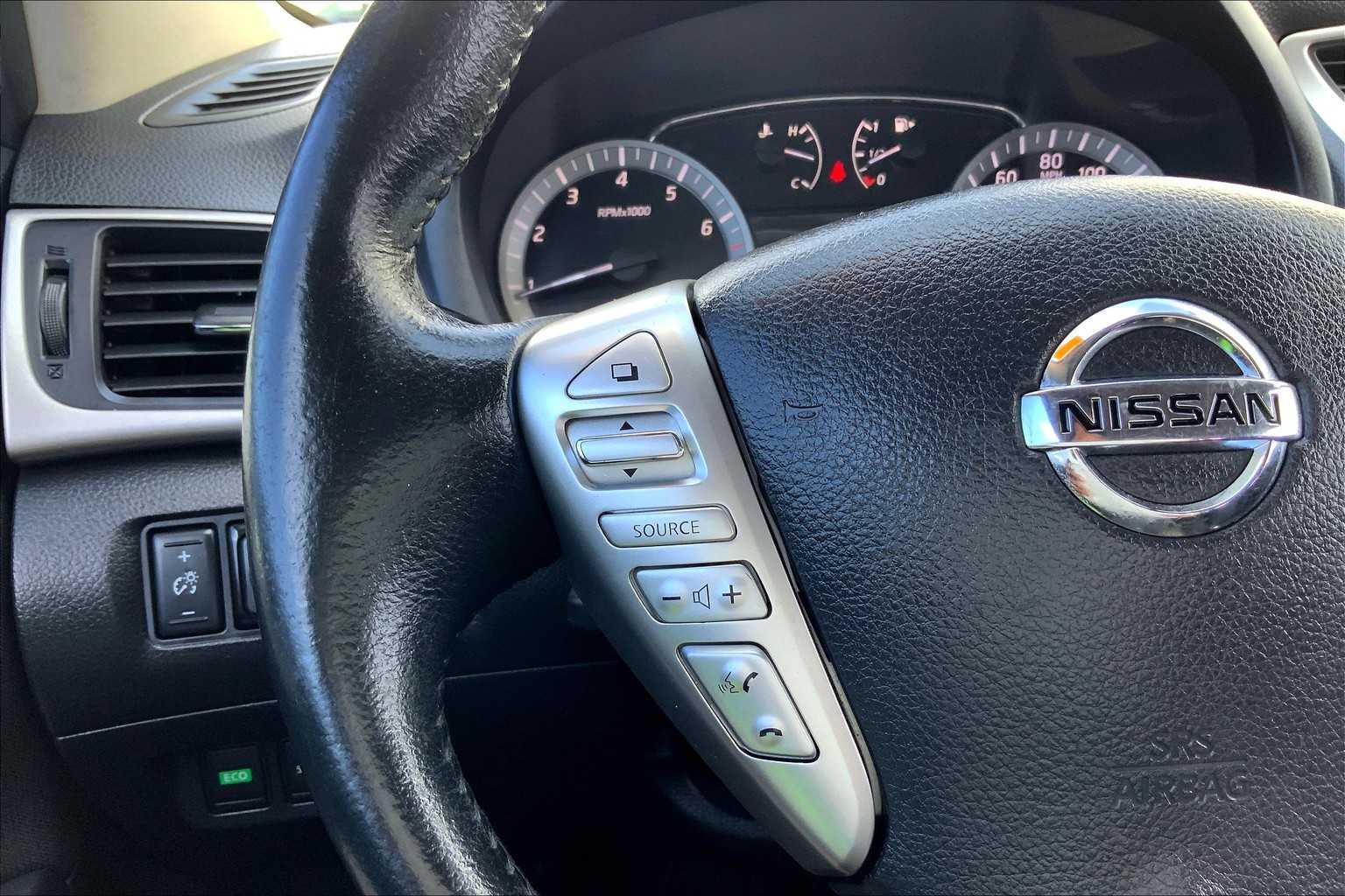 2015 Nissan Sentra SV photo 21