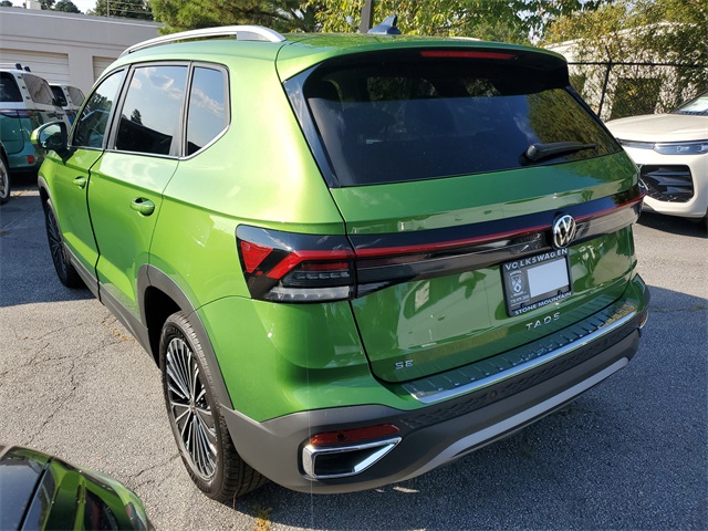 2025 Volkswagen Taos SE photo 6