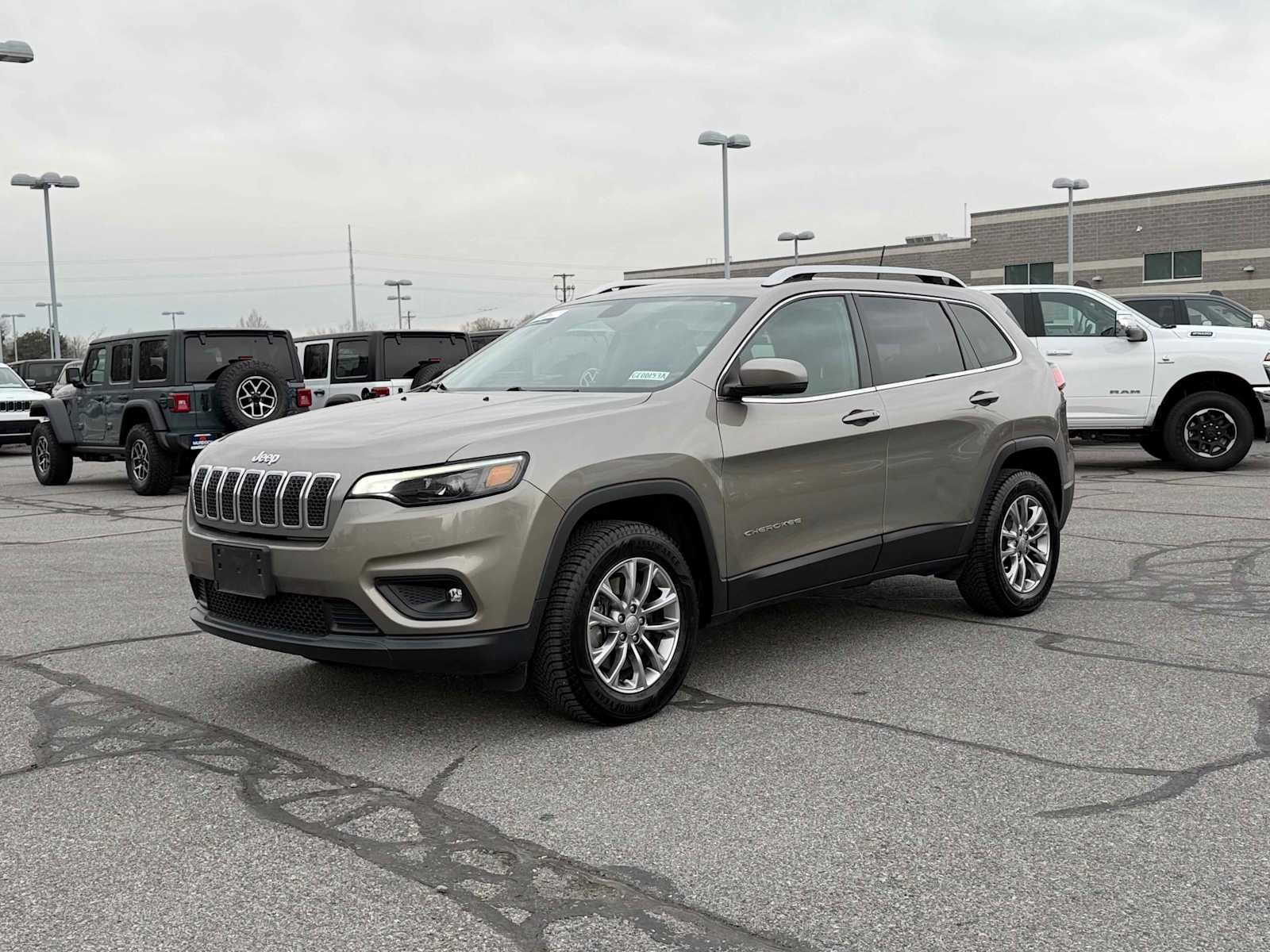 2019 Jeep Cherokee Latitude Plus