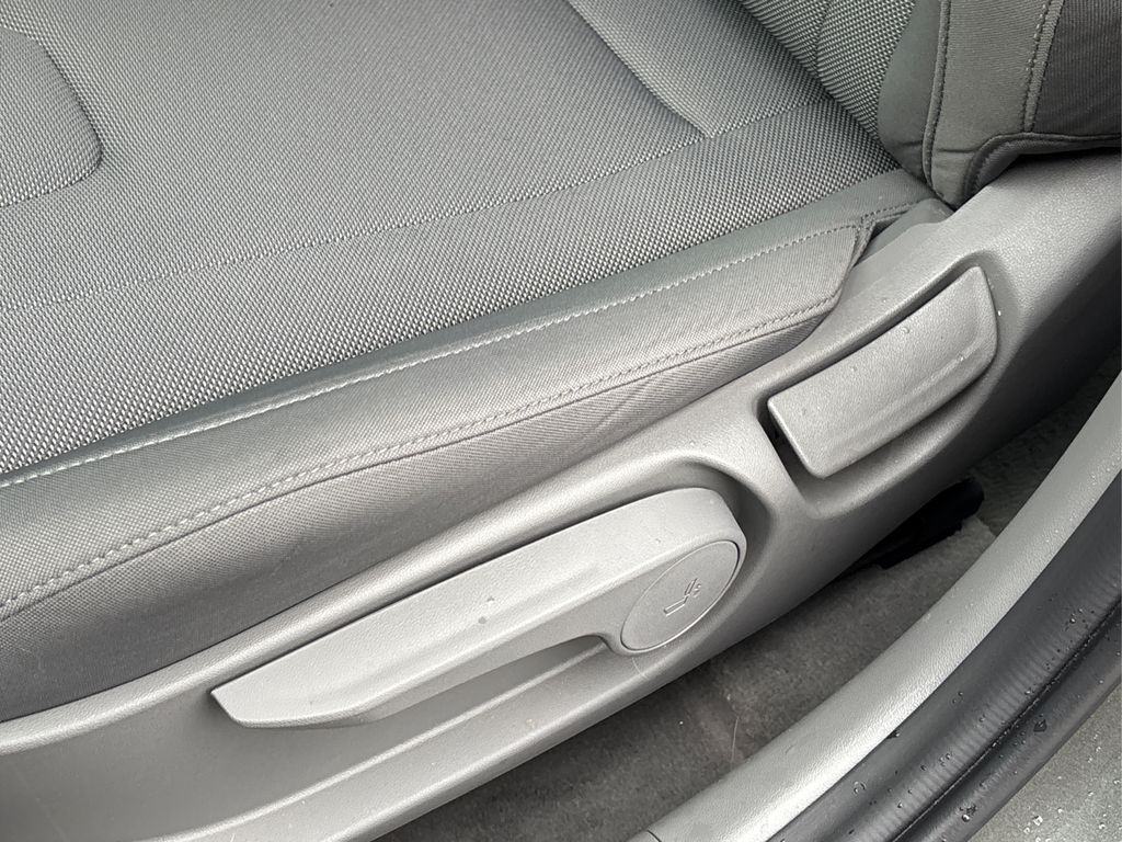 2025 Hyundai Elantra SE photo 16