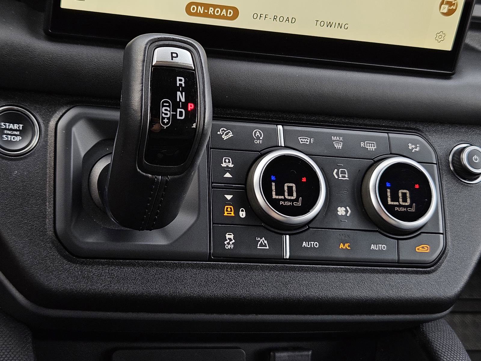 2023 Land Rover Defender X-Dynamic SE photo 20