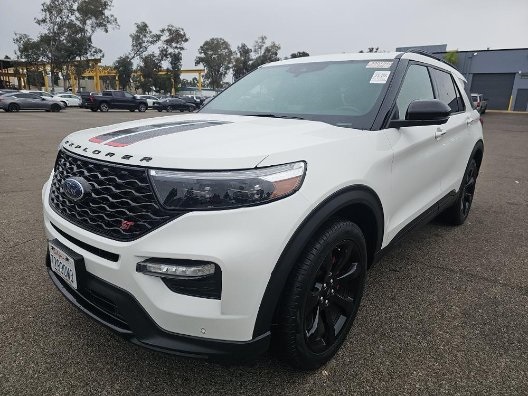 2023 Ford Explorer ST's photo