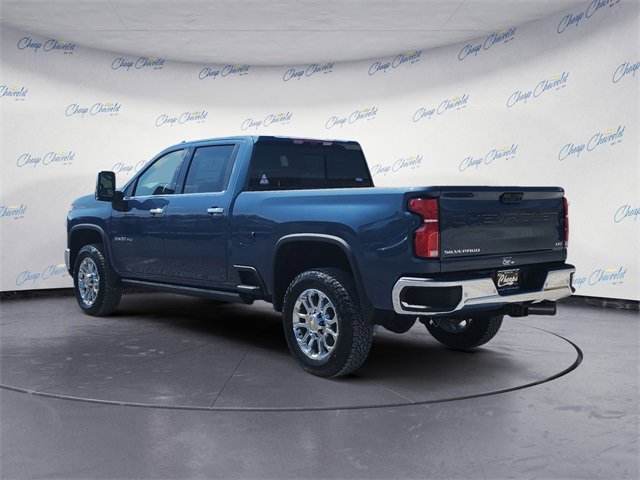 2025 Chevrolet Silverado 3500HD LTZ photo 3