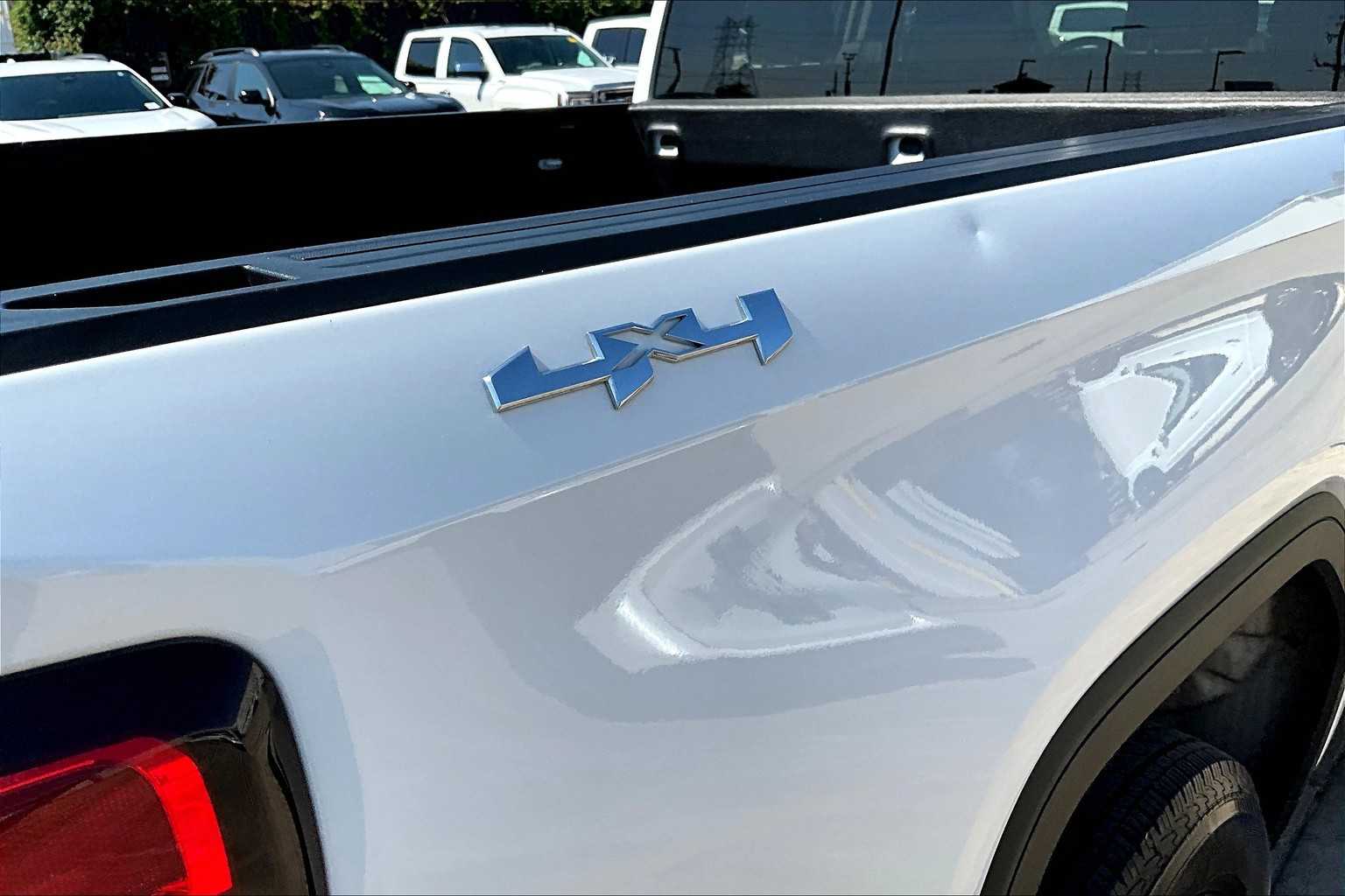 2023 Gmc Sierra Base photo 28