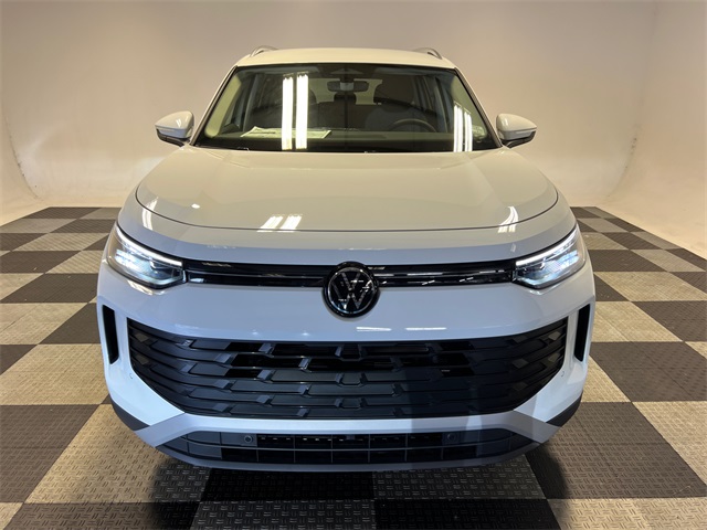 2025 Volkswagen Tiguan S photo 2