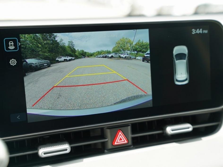 2025 Hyundai Ioniq 5 SEL photo 18