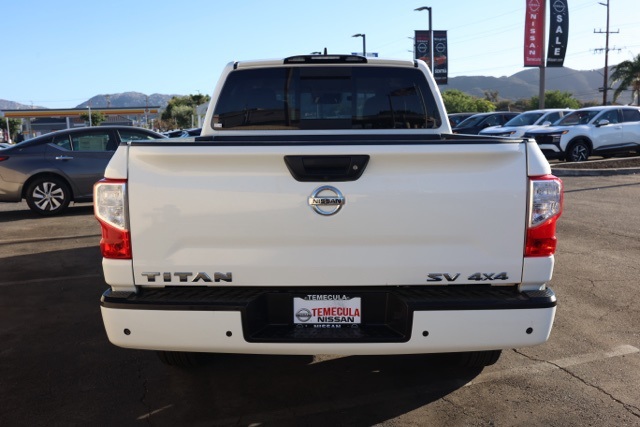 2022 Nissan Titan SV photo 4