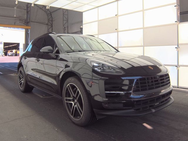 2021 Porsche Macan S photo 2