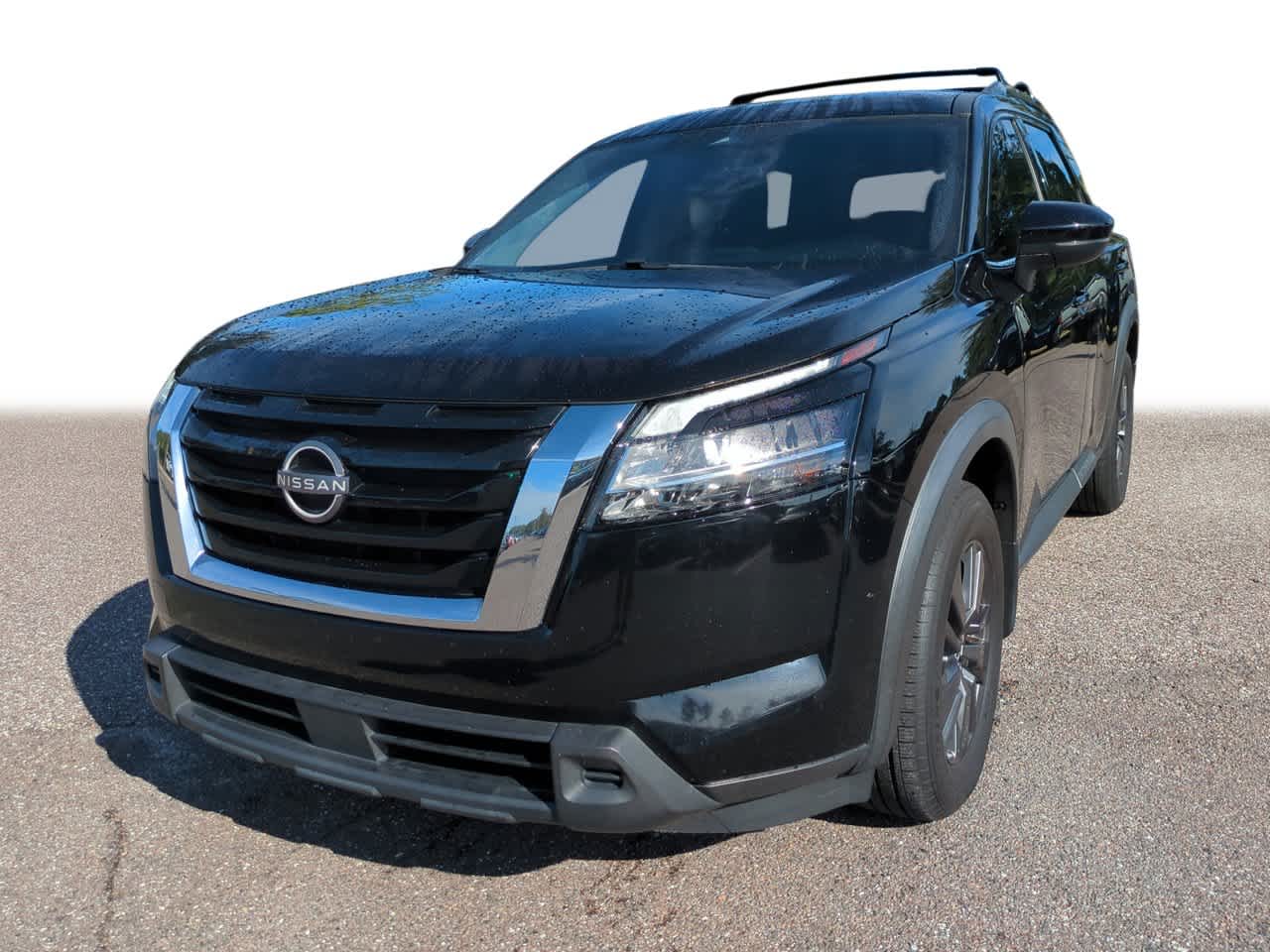 2022 Nissan Pathfinder SV's photo