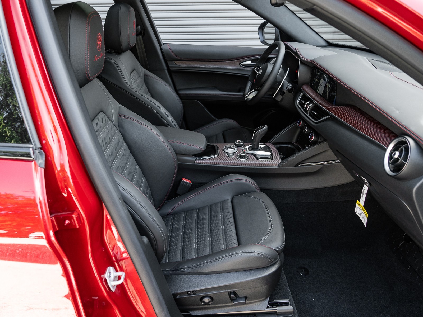 2024 Alfa Romeo Stelvio Quadrifoglio photo 45