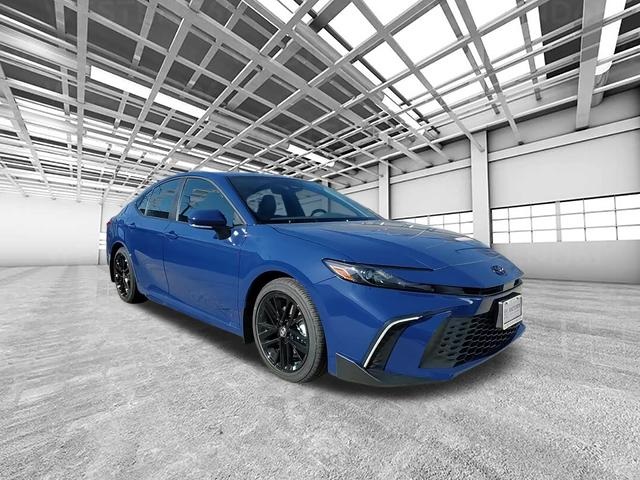 2026 Toyota Camry SE's photo