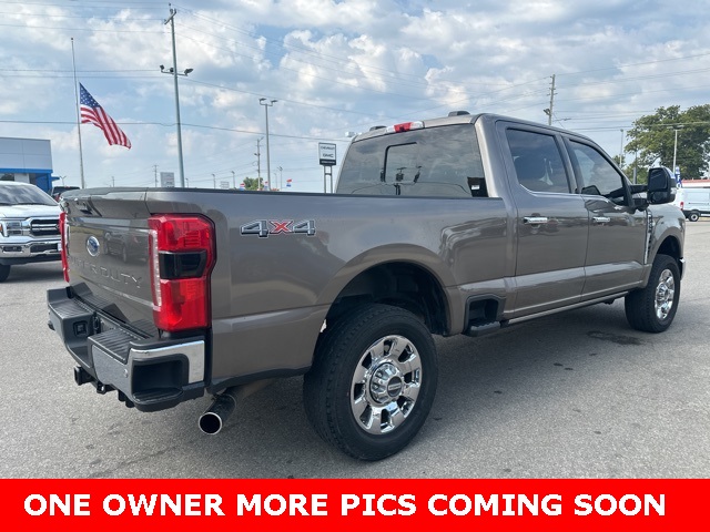 2023 Ford F-250 Lariat photo 12