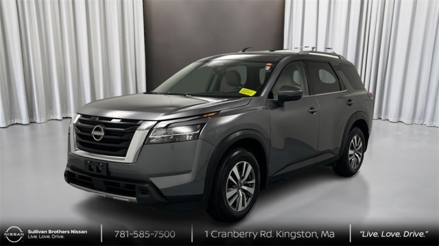 2023 Nissan Pathfinder SL