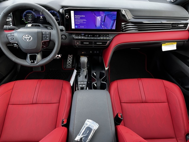 2025 Toyota Camry XSE photo 9