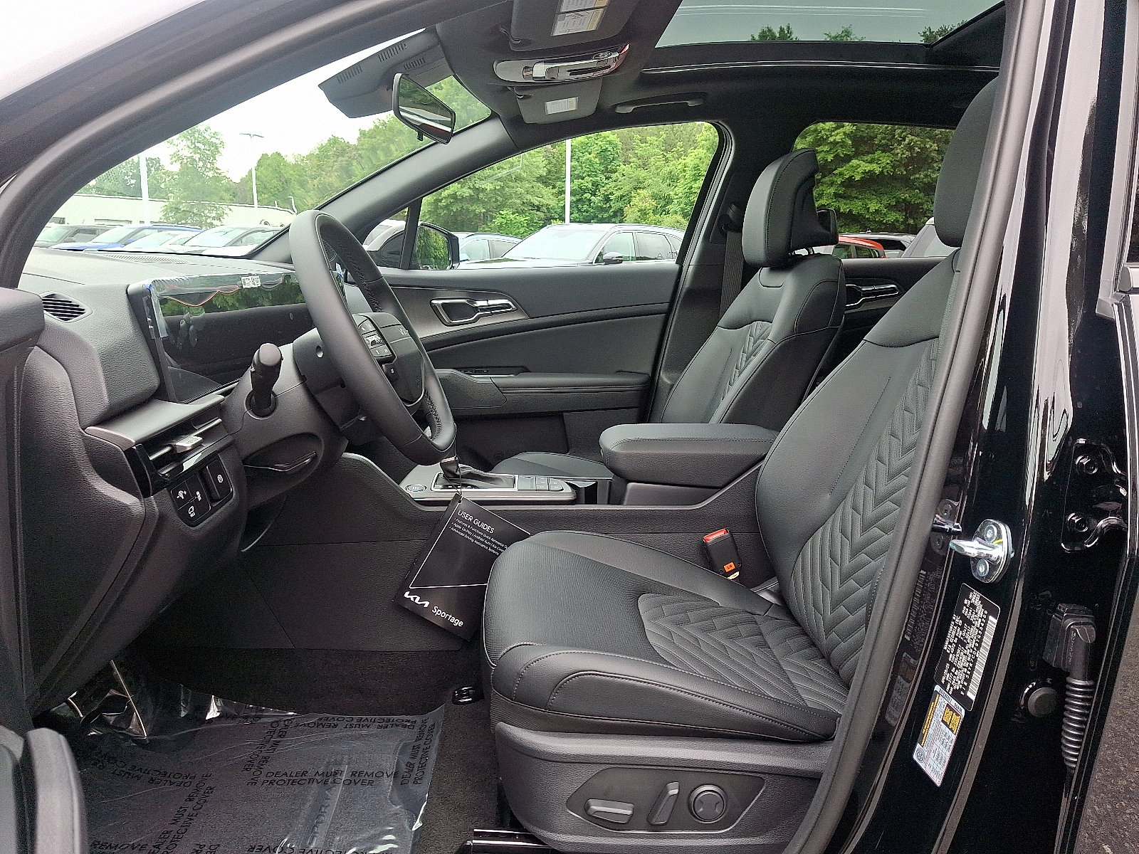2026 Kia Sportage X-Pro Prestige photo 4