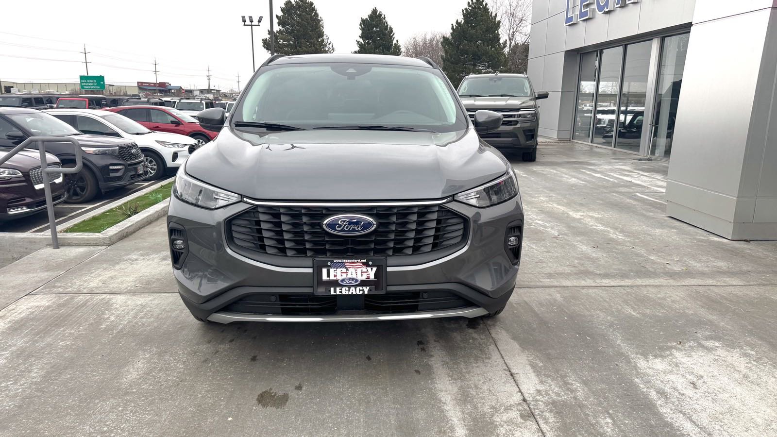 2025 Ford Escape Plug-In Hybrid photo 2