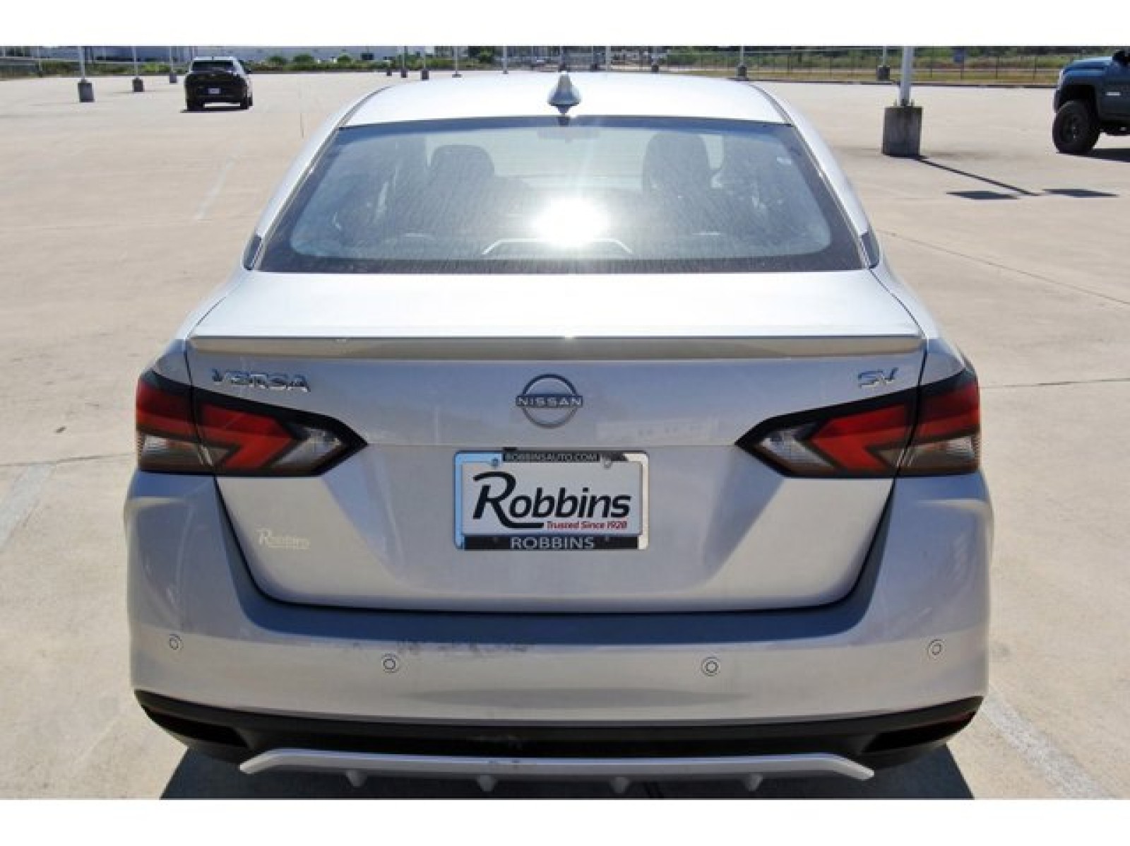 2025 Nissan Versa SV photo 4