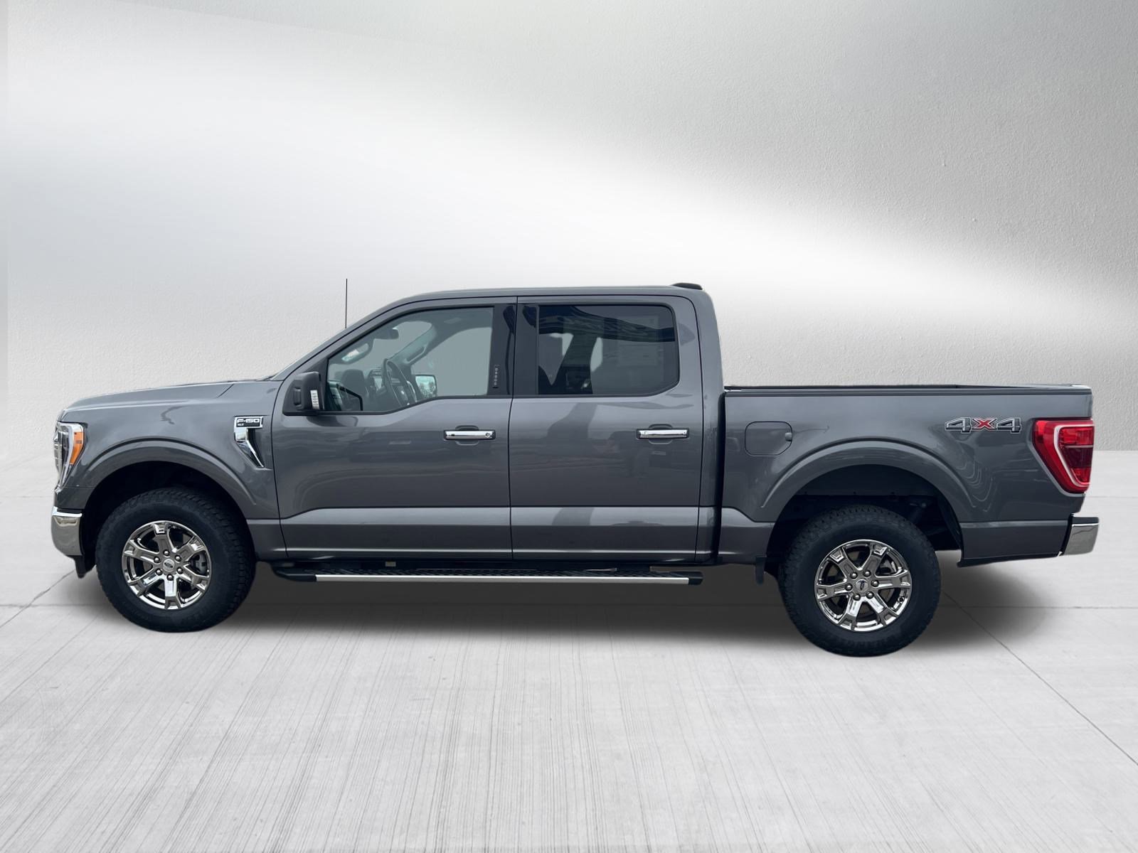 2022 Ford F-150 XLT photo 4