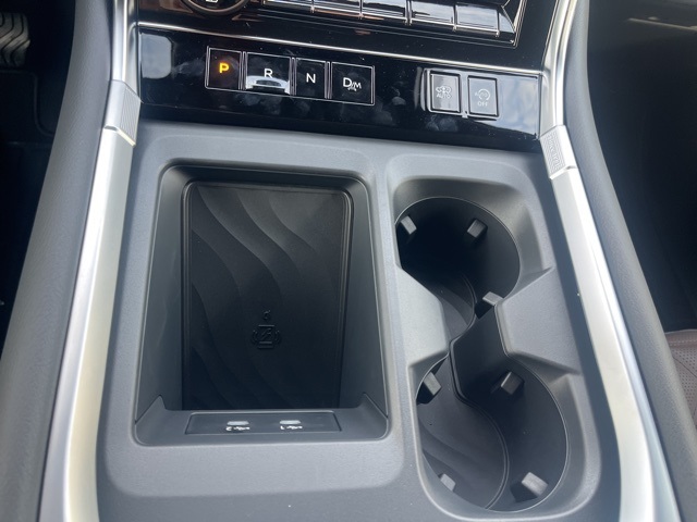 2025 Nissan Armada Platinum Reserve photo 16