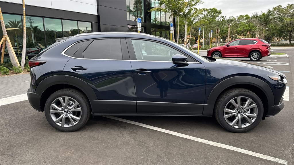 2024 Mazda CX-30 2.5 S Preferred photo 4