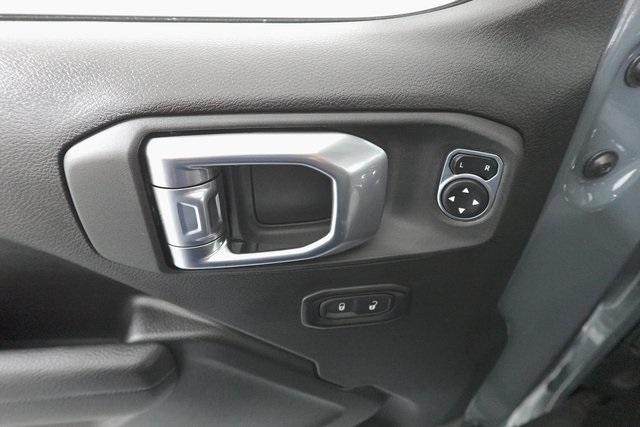 2025 Jeep Wrangler Sport S photo 9
