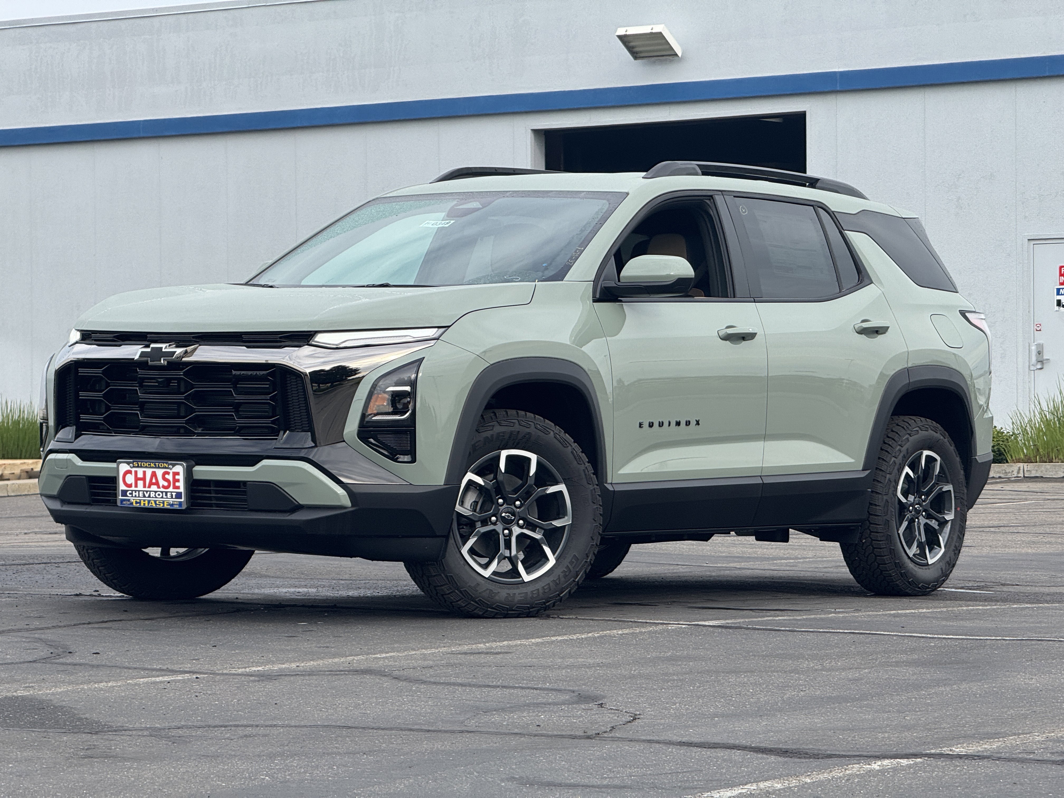 2026 Chevrolet Equinox ACTIV's photo