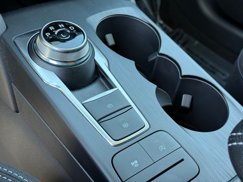 2025 Ford Escape Active photo 10