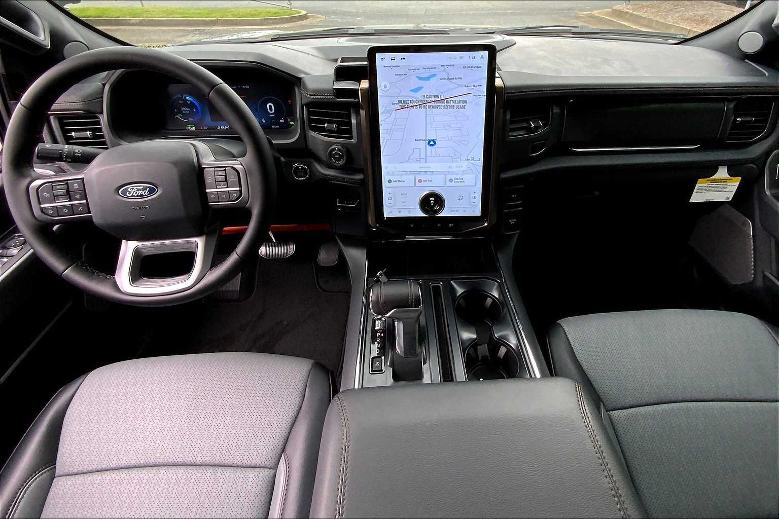 2025 Ford F-150 Lightning Lariat photo 5
