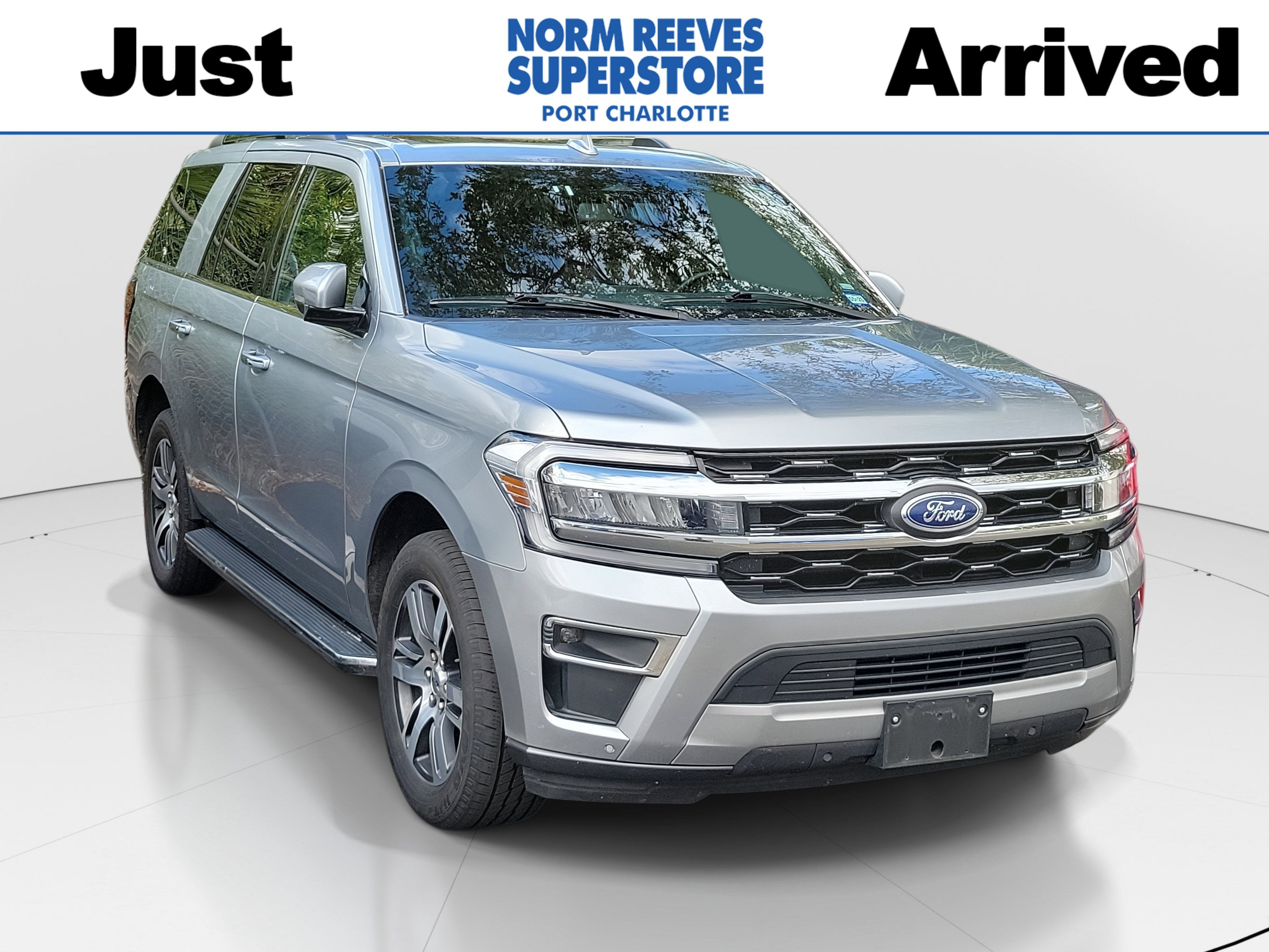 2023 Ford Expedition Limited's photo