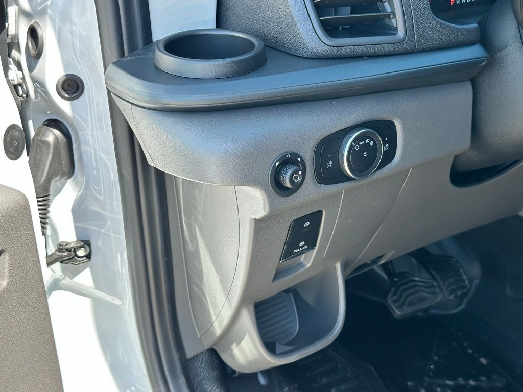 2025 Ford Transit Cargo Van photo 12