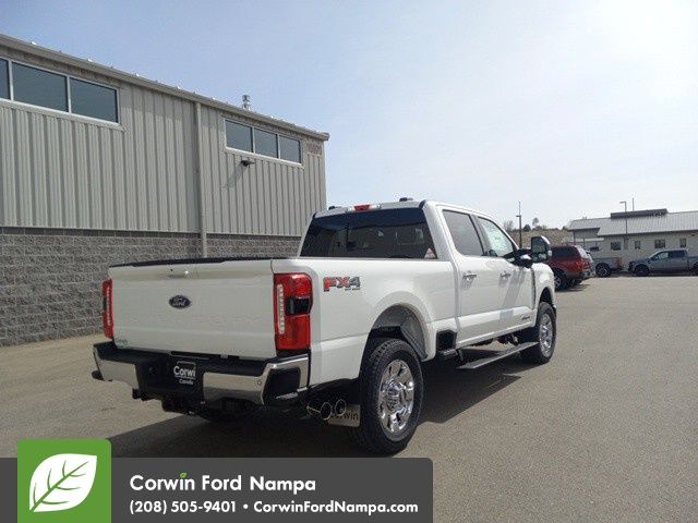 2025 Ford F-350 Lariat photo 3