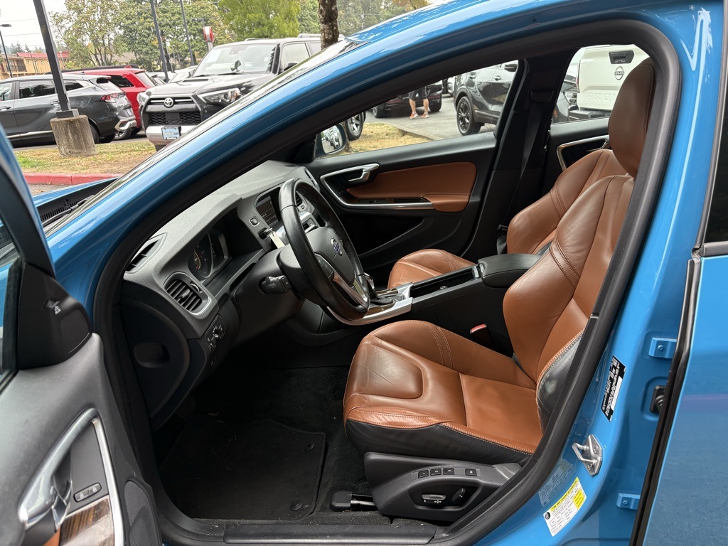 2015 Volvo V60 T5 photo 10